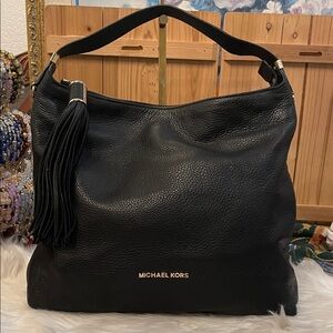 💜Michael Kors Bedford large black pebbled leather hobo bag